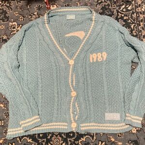 OG M/L drop 1989 Taylor Swift Cable Knit Cardigan